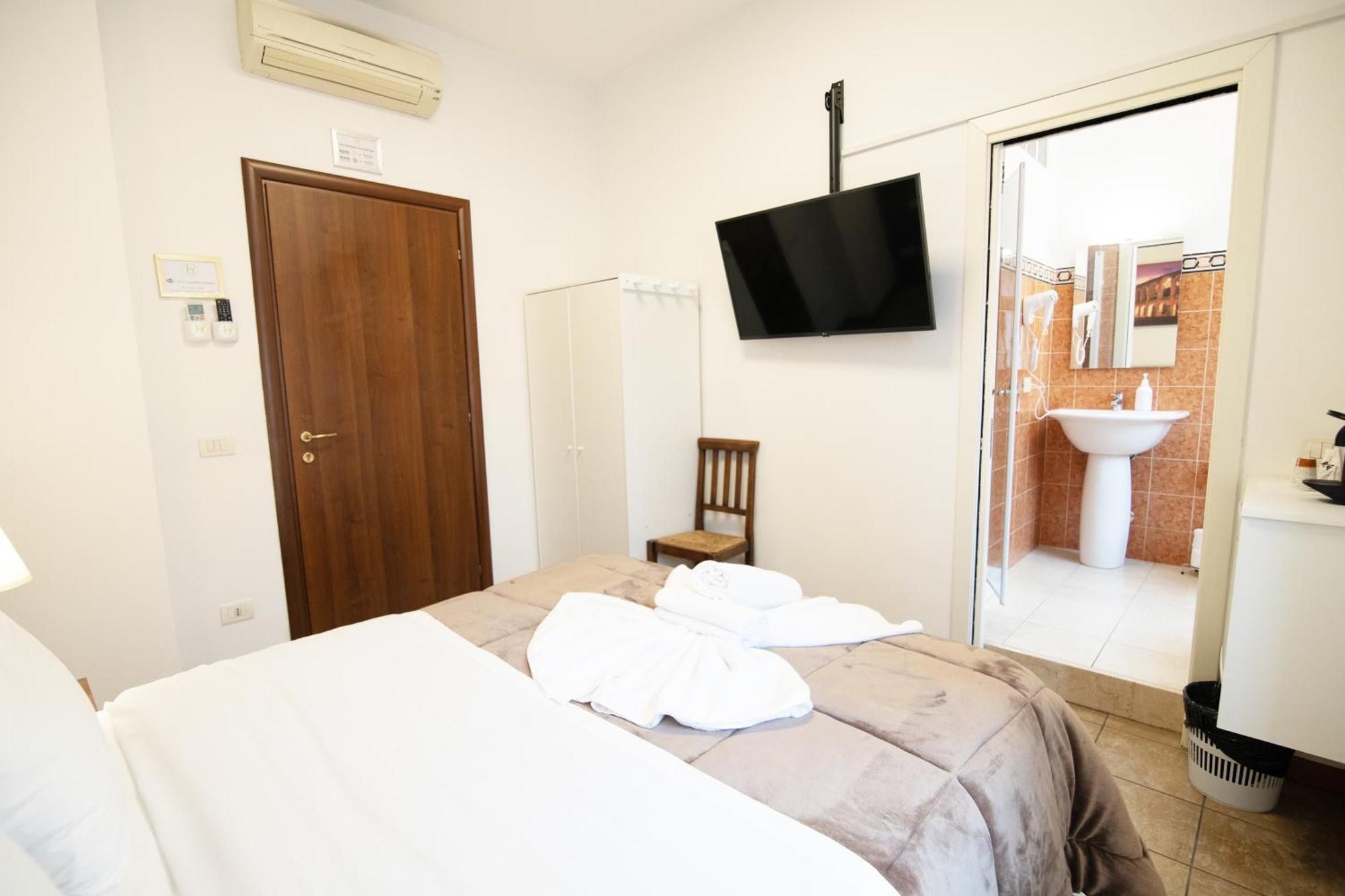 Vitti's 5 Guest house *